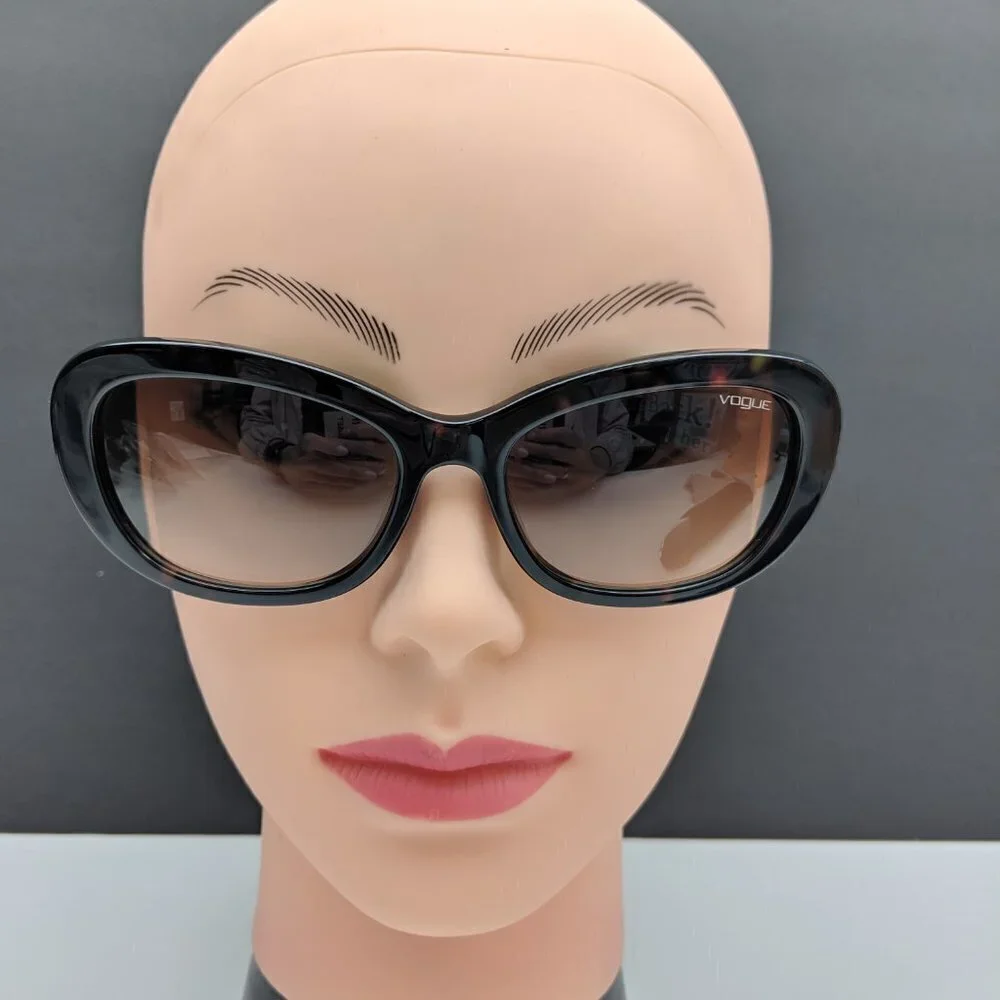 Vogue lens 56